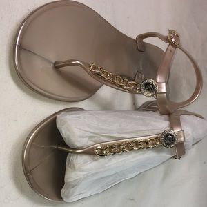 Guess sandals